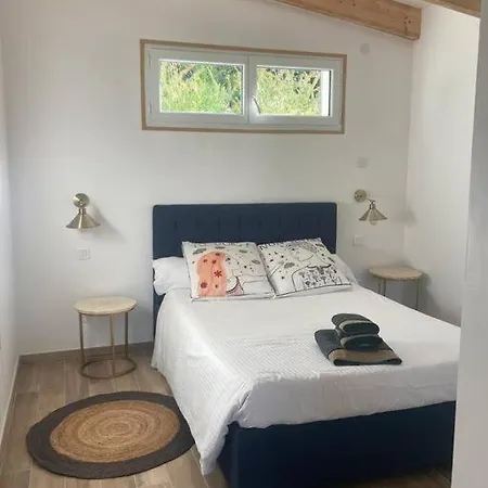 Holiday home Petite Maison Avec Terrasse. *