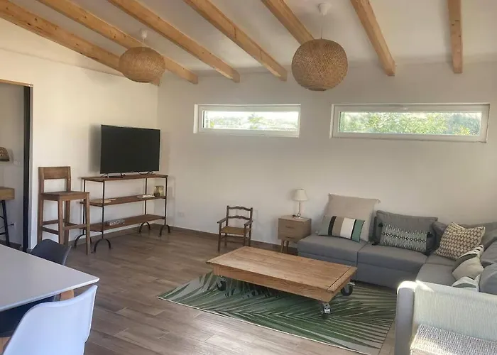 Petite Maison Avec Terrasse. Дом отдыха Аяччо