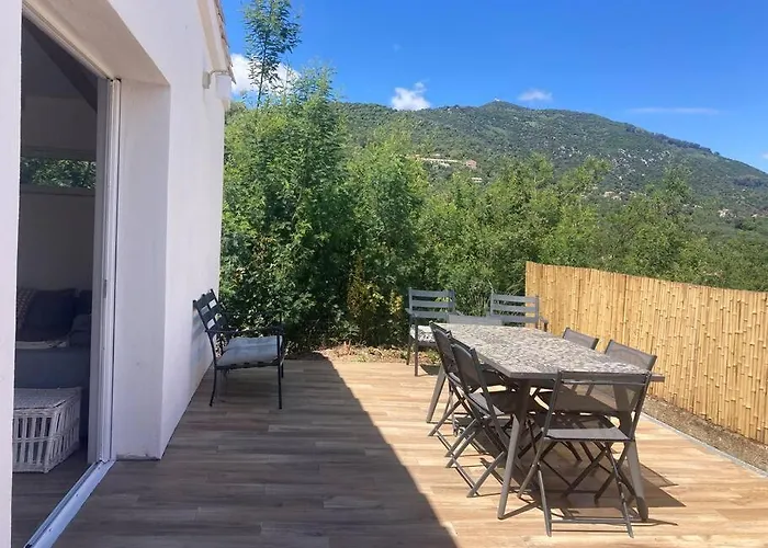 Дом отдыха Petite Maison Avec Terrasse.