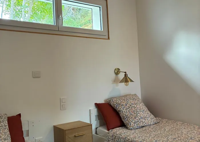 Petite Maison Avec Terrasse.